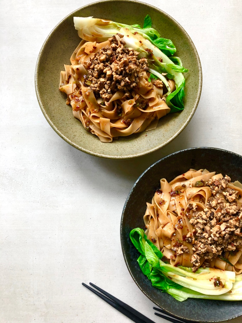 Chinese Style Noodles with Tangy Chili Oil Dressing recipe